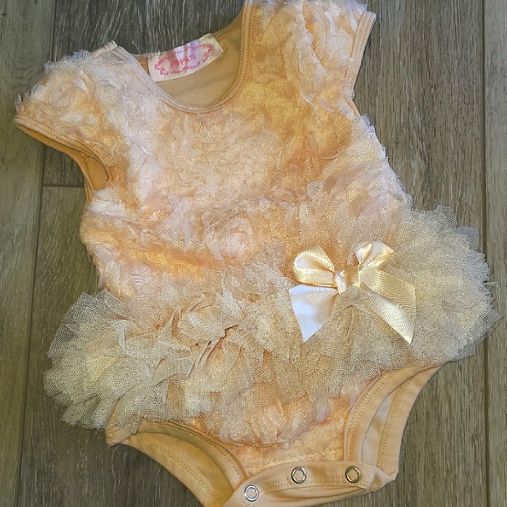 Popatu baby girls ruffled bodysuit and tutu